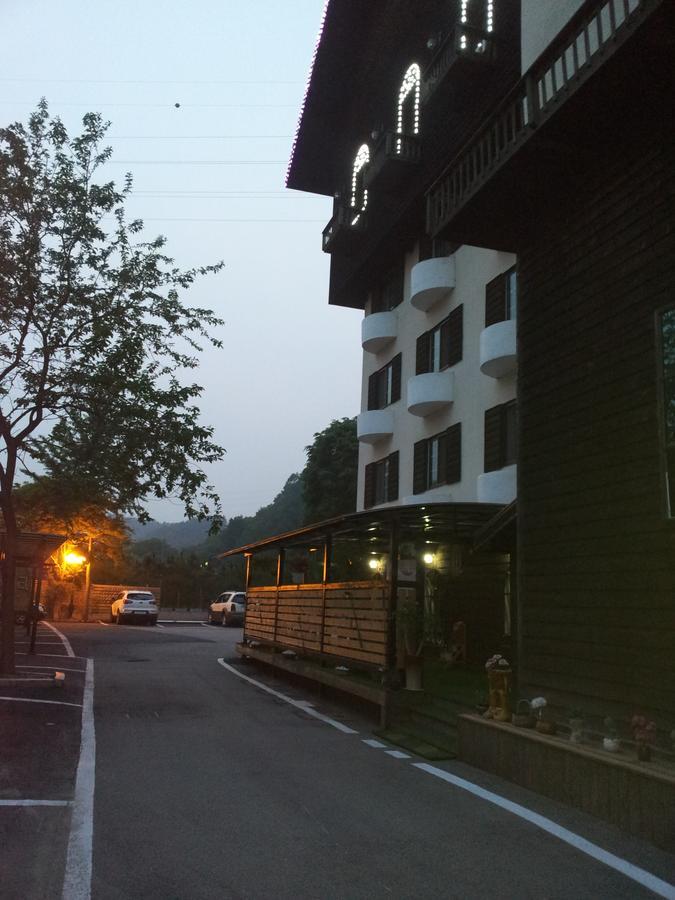 Garden Hotel Uijeongbu Экстерьер фото